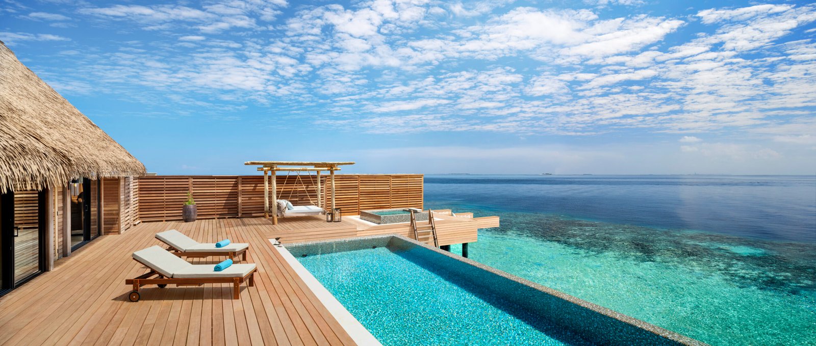 three-bedroom-overwater-villa-pool-deck